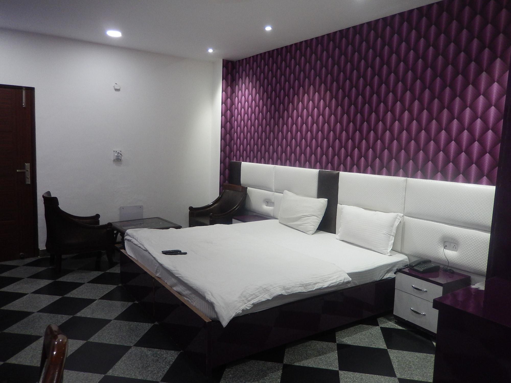 A New Delhi Hotel Orchid Garden Buitenkant foto
