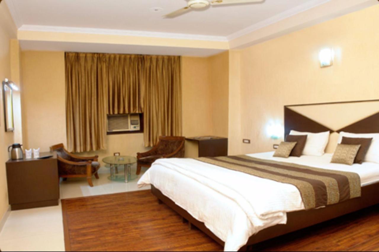 A New Delhi Hotel Orchid Garden Buitenkant foto