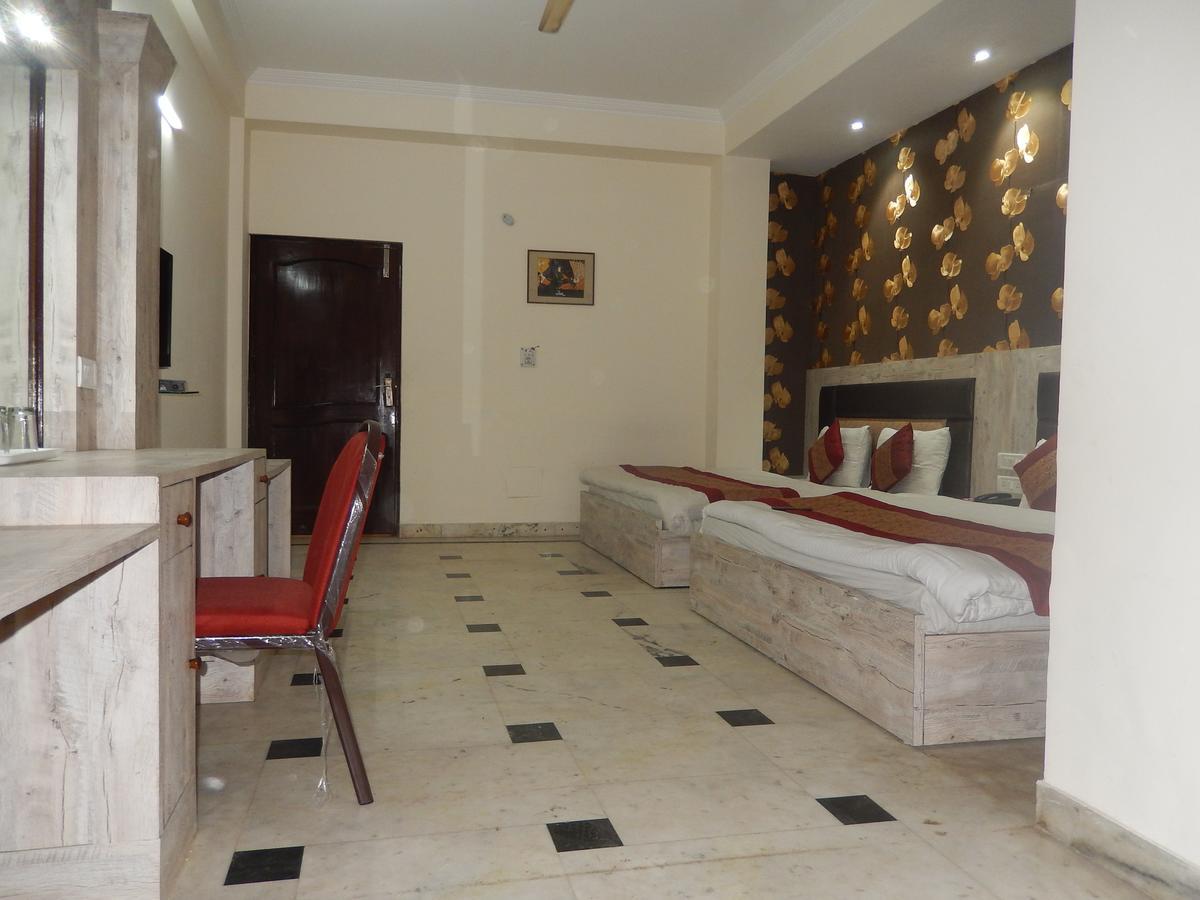 A New Delhi Hotel Orchid Garden Buitenkant foto