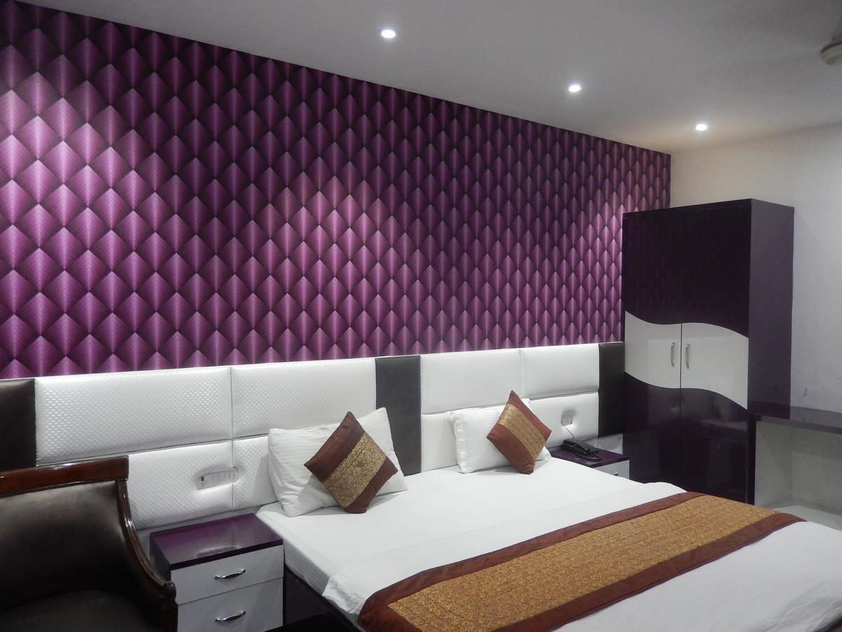 A New Delhi Hotel Orchid Garden Buitenkant foto